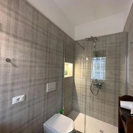 Appartement Mara Ad Portaromana Milaan